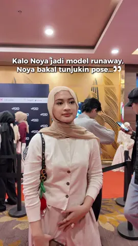 Eh eh eh begaya dia guys🤩✨ In frame: Eliza pashmina (hazel), check out di @tiebymin official 