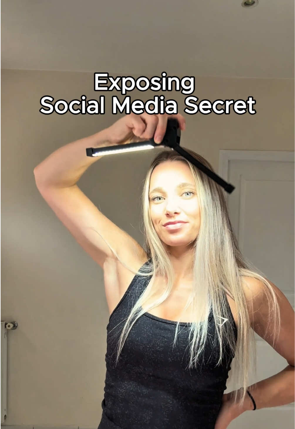 Exposing Social Media Secret. Girls can you use this too! #gym #GymTok #gymgirl #fitnessgirl #Fitness