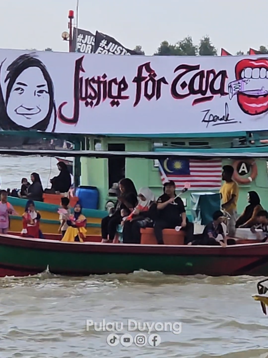 Perarakan bot,jetski & kapal laut Justice For Zara | 29 Ogos 2025 | Muara Sungai Terengganu #terengganu #justiceforzara   #pulauduyong #fypシ゚viral #fyppppppppppppppppppppppp @Zameerpentbrush 