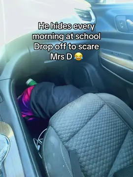 Phoenix is a stinker #schooldropoff #cutenessoverload #phoenixstrong💙 #MomsofTikTok #thesimplethings 