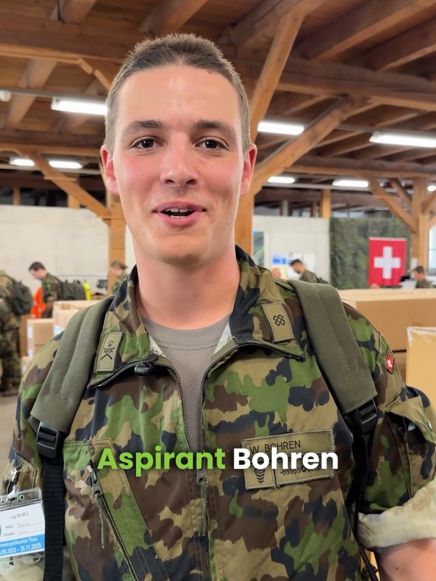 Letzte Woche haben wir die LogOS 40 beim Start der Offizierschule in Thun besucht. Aspirant Bohren erzählt, was am zweiten Tag passierte und wie er sich fühlt.  Welche Themen bezüglich Offizierschule interessieren dich? Schreibs uns in die Kommentare!  #schweizerarmee #armeesuisse #esercitosvizzero #Offizierschule #Disziplin