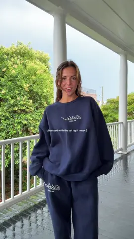 #navy #sweatset #tiktokshopcreatorpicks #tiktokshoprestock 