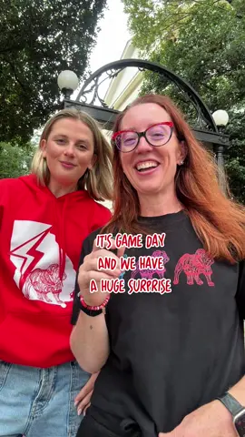 🎉 Giving Friday! 🎉⁣ ⁣ This week, 3 lucky winners will each receive their pick from the brand-new Chan Art x Ladyspinedoc Collection plus a Chandanna from Chan’s signature line! 🎨⚡ From bold graphics to hidden lightning bolts, this collection brings serious game day edge with vibrant colors and team pride in every stitch.⁣ ⁣ Ready to rock your next hoodie, crop, tee, or hat for FREE? Let’s go. 👏🔥⁣ ⁣ How to enter:⁣ ⁣ 1️⃣ Follow @Shop Ladyspinedoc and @Chan Art ⁣ ⁣ 2️⃣ Like this post⁣ ⁣ 3️⃣ Comment what your ultimate game day fit would look like 👕🎉⁣ ⁣ 🗓 Entries close Sunday, August 31 at 11:59 PM EST. Winners will be chosen at random and contacted via DM. ⁣⁣⁣ ⁣ 📢 Not affiliated with TikTok. By entering, you acknowledge you’re providing info to Ladyspinedoc/Chan Art. Open to U.S. residents 18+ only. Void where prohibited.⁣⁣⁣ ⁣ #GivingFriday #ShopLadyspinedoc #ChanArt #GameDayStyle