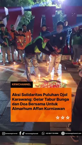 Puluhan driver Ojek Online (Ojol) yang tergabung dalam Paguyuban Ojol Karawang (POK) menggelar aksi solidaritas berupa tabur bunga dan doa bersama untuk almarhum Affan Kurniawan, Driver Ojol yang meninggal dunia setelah dilindas kendaraan taktis (Rantis) Brimob. Aksi tersebut dilakukan dilakukan di Taman I Love Karawang dekat Stadion Singaperbangsa Karawang, Jumat (29/8/2025) malam. Para driver ojol turut menyampaikan bela sungkawa dan doa untuk almarhum. Mereka pun menyatakan siap mengawal kasus hukum ini serta menyerahkan seluruh proses hukum kepada pihak penegak hukum. #karawangchannel #affankurniawan #driverojol #karawang #fyp 