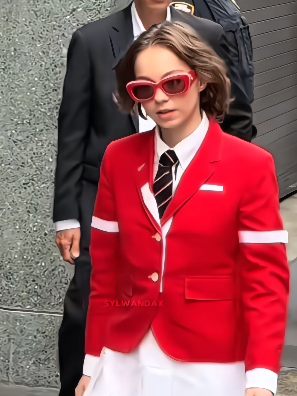 Jenna loves freaks #jennaortega #emmamyers #wednesday #wednesdayseason2 #wenclair 