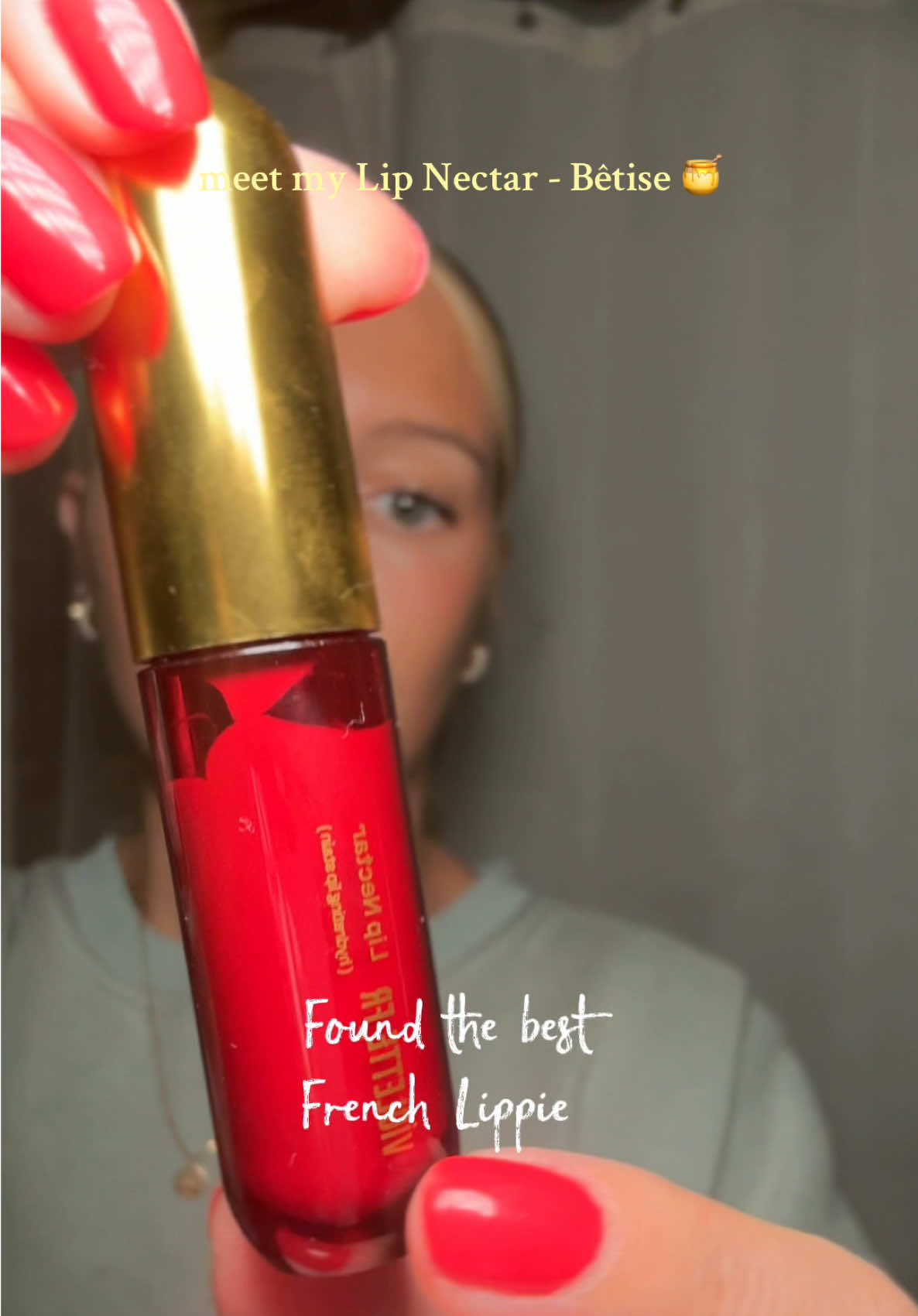 It’s hydrating but also stains!! Genius @VIOLETTE FR #frenchbeauty #lipstain #lipgloss 