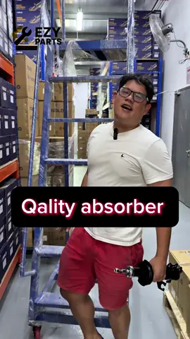 Hari ini bos tak ada, jadi tak payah kerja lah. Hari ini saya ada masa, saya nak kongsi sikit. Ramai orang kata nak test absorber keras, cepat respond —bagus lah. Eh, bukan test macam tu. Nak keras senang saja: masuk gas Lebih,  absorber mesti keras Nak tahu absorber bagus atau tak, tengok kualiti seal dalam, macam mana dia buat shaft, teknologi apa yang dia guna, seal apa yang dipilih, valve apa yang dipilih. Jadi, kalau nak absorber berkualiti, hubungi saja EZ Parts! #AbsorberKeras #KualitiAbsorber #EZParts #TeknologiAutomotif #ServisMudah