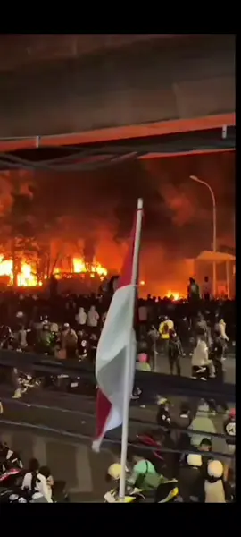 keadaan gedung DPR Jakarta #demodepangedungdpr #fypシ゚viral 