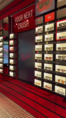 Your perfect pair is waiting 🕶️ Shop Ray-Ban near Fountain Court. #rayban @rayban