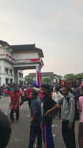 gimna dgn negara kita🥹#demo #viral #jambi #dprd #membelarakyat 