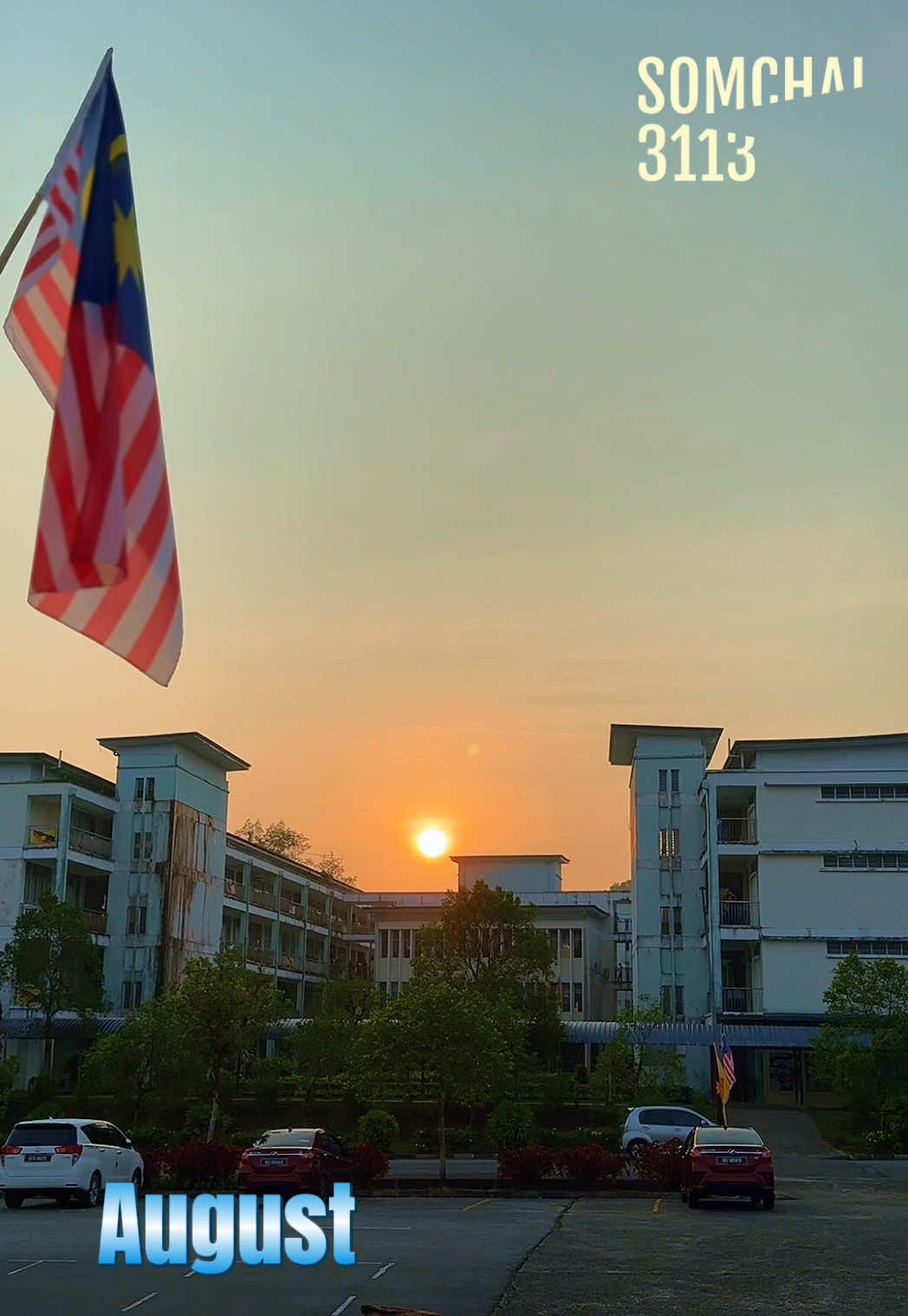 My school embraces August with a scenic and serene view, flags swaying endlessly in the Merdeka month, lifting Merdeka spirit proudly among students. Ada yang rindu? 