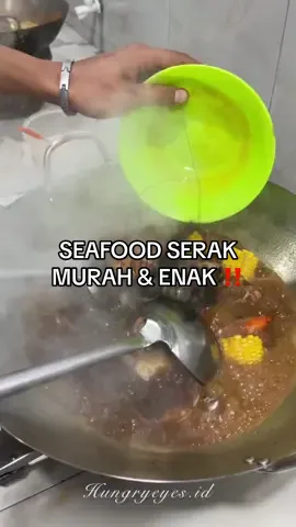 Seafood serak enak dan murah ‼️ Banyak paketan juga buat makan rame”.. Ada steamboat dan menu” lainnya juga lho.. • • 📍 @Warung Kita , Jl. Kasuari - Medan ⏰ 12.00 - 22.00 ( Senin - Jumat) ⏰ 12.00 - 23.00 ( Sabtu - Minggu) ✅ Halal • #thehungryeyes  #seafood #HEseafood 