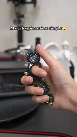 Man's happiness is so simple!😲#fidgettoys #fyp #edc #StressRelief #tiktokshop 