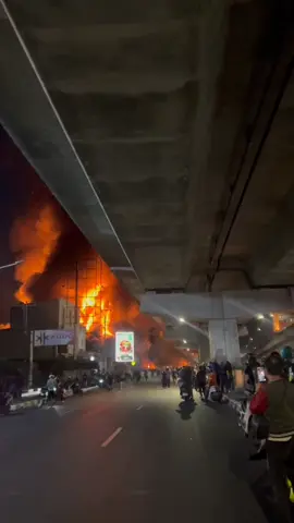 kota Makassar 🔥  #demonstrasi #indonesia #demo #dpr #makassar 