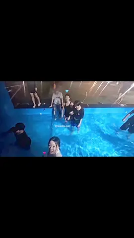 SPOTTED SEONGHA AT POOL AB WORKSHOP & SEONGMIN FOLLOWING HAEUNNIE🫠🩷😫🤚🏻🩵 (sorry low quality)  #artbeat #artbeathaeun #yoonhaeun  #artbeatseongmin #seongha #taeha #artbeattaehyun #artbeatbattle #artbeats20 #fyp #viral #fyppppppppppppppppppppppp  #fypage #artbeatv #fypシ゚ #abworkshop #artbeatworkshop