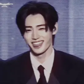 Teeth so damn underrated love me some vampires #sunghoonenhypen #sunghoonedit #sunghoon rm nrkovers 