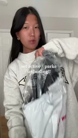 delayed @setactive x @Parke / luxform unboxing!! 🩵 #setactive #pilatesoutfit #unboxing 