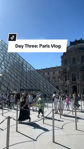 Chaotic final day in Paris 🇫🇷  #louvre #boandmie #croissant #eiffeltower #traveltok #travelvlog #parisvlog #traveltiktok #travelugc #france #paris #roadto5k #auxcrusdebourgogne #beefbourguignon #eurostar 