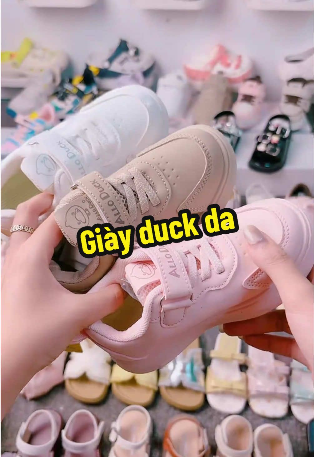 Giày duck da mềm cho bé#giaydeptreem  #tiktoklive #livehighlights 