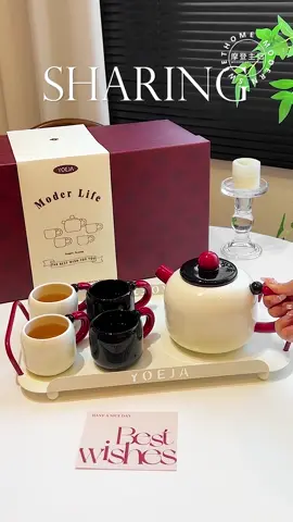Set ấm trà gu chị em nào đây #medobepnoidiatrung #amtra 