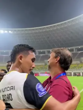sempat sempet nya ngomong botak jelek lu dho😭😅#officiallpersijajakarta#macankemayoran#thejakmania1928tothenextlevellll#tiktokpelitt#fypdonggggggg 