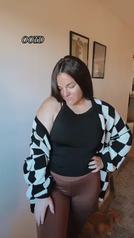Time to decorate for fall 🍂 🧡 #OOTD #ootdinspo #fallfashion #fallaesthetic 