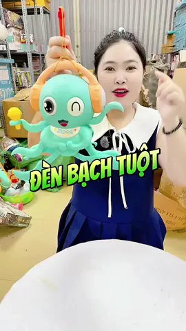 Trung thu tặng con cái đèn bạch tuột to như này là khoái nha #vickidshop #mebimhiendai #mebimsuachamcon #trungthu2022 