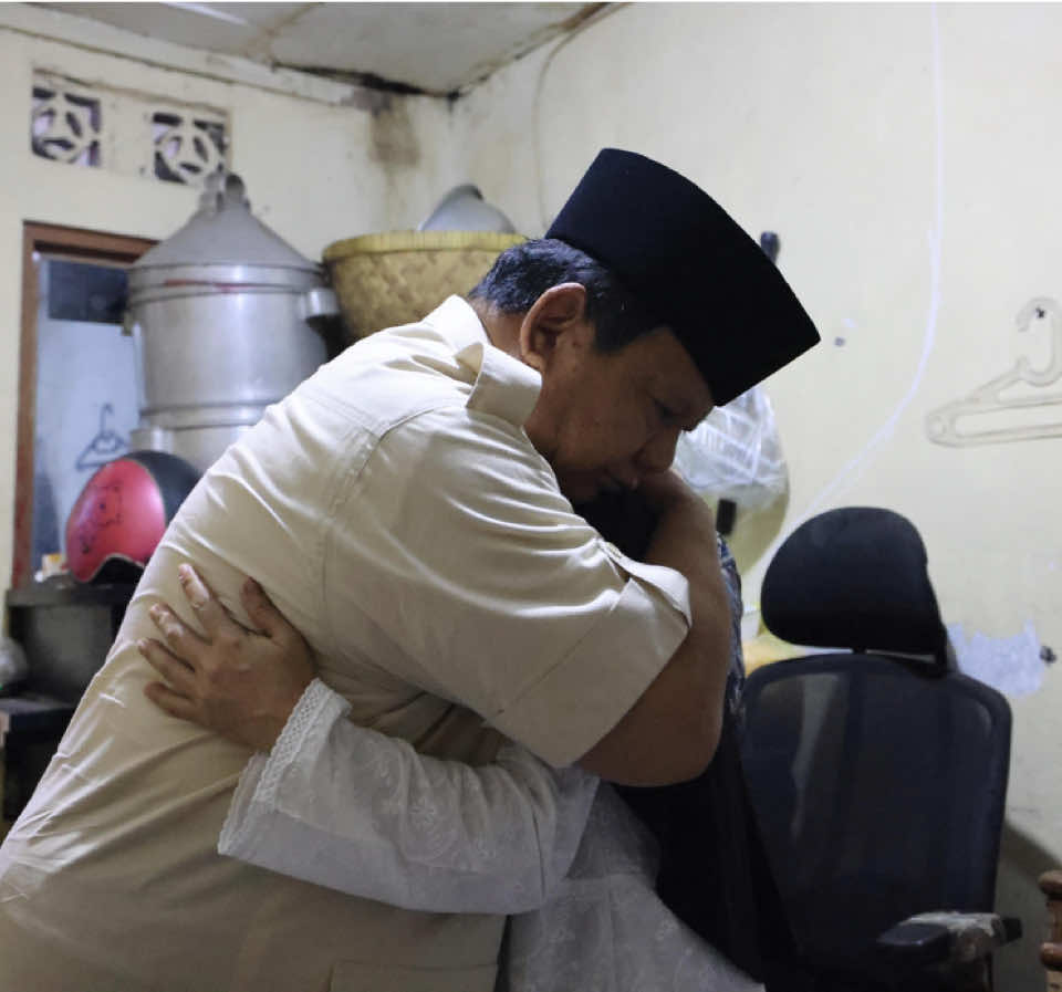 Presiden Prabowo Melayat Kerumah Duka Affan Kurniawan  #prabowo 