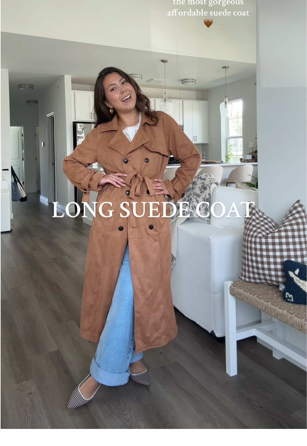loving all things suede this fall 🤎 I’m 5’2 wearing a size small! #suede #suedecoat #suedejacket #falljacket #fallfashion 