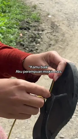 Sandal aja harus di akalin #fyp #foryou #foryoupage 