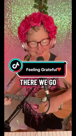 When You’re Feeling Grateful❤️🤗Join me live on Ttok Mondays 3pm ET and You Tube Live Thursdays Fridays 3pm ET #originalsong #gratefulheart #laborday #labordayweekend #youtubelive 