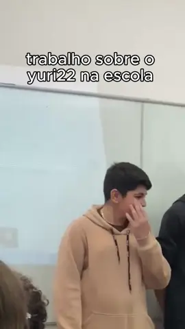 Marquem mtoo o @yuribrida3320 #fyp #yuri22 #yuri #escola #goti 