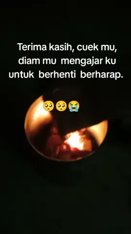 chat ku  aja kau abaikan apa lagi diri ku 😌😌