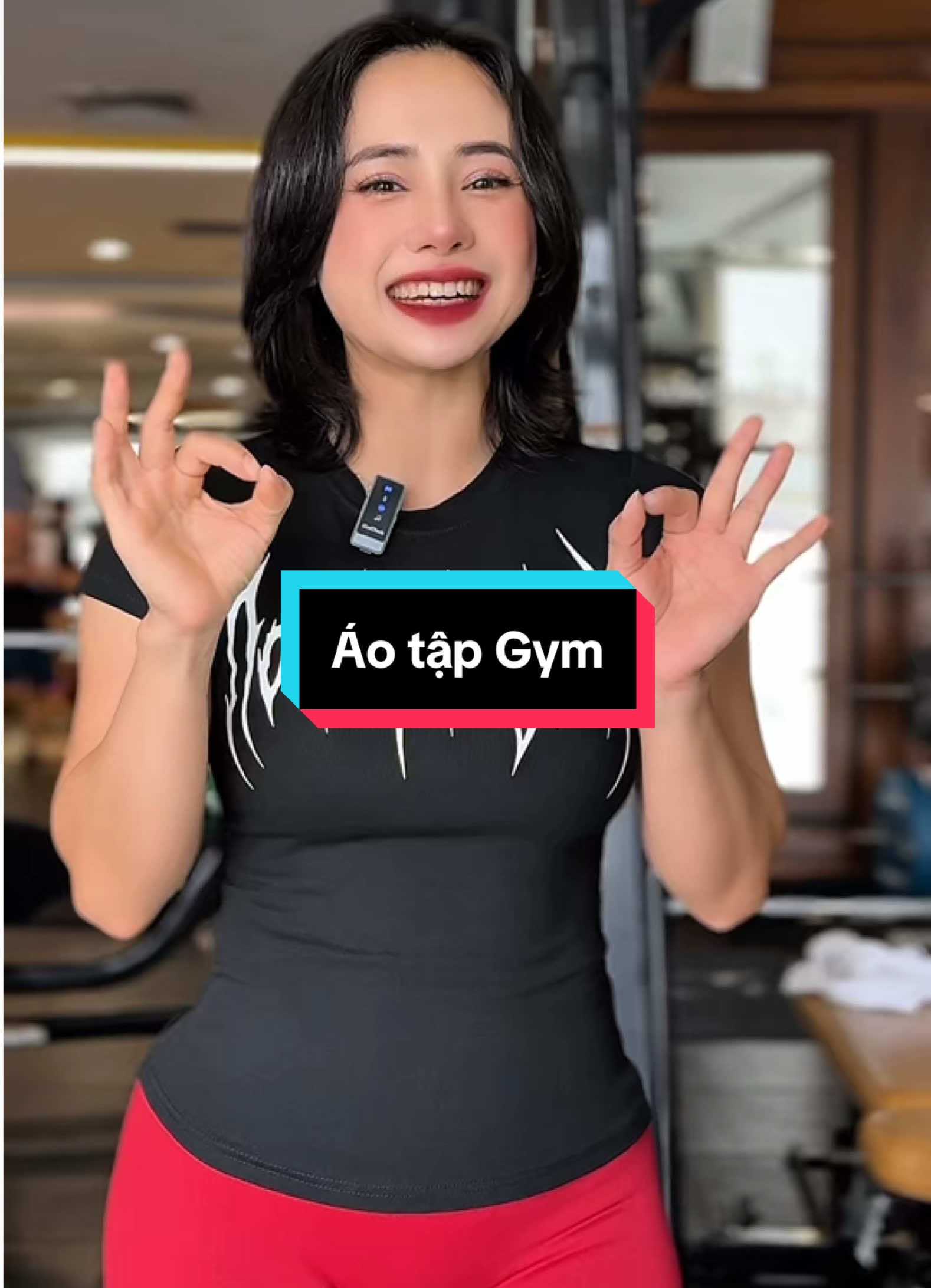 Một chiếc áo tập gym vừa vặn là chìa khóa cho buổi tập hiệu quả hơn 🤸‍♀️ #vothao #dotapgymnu #aotapgym