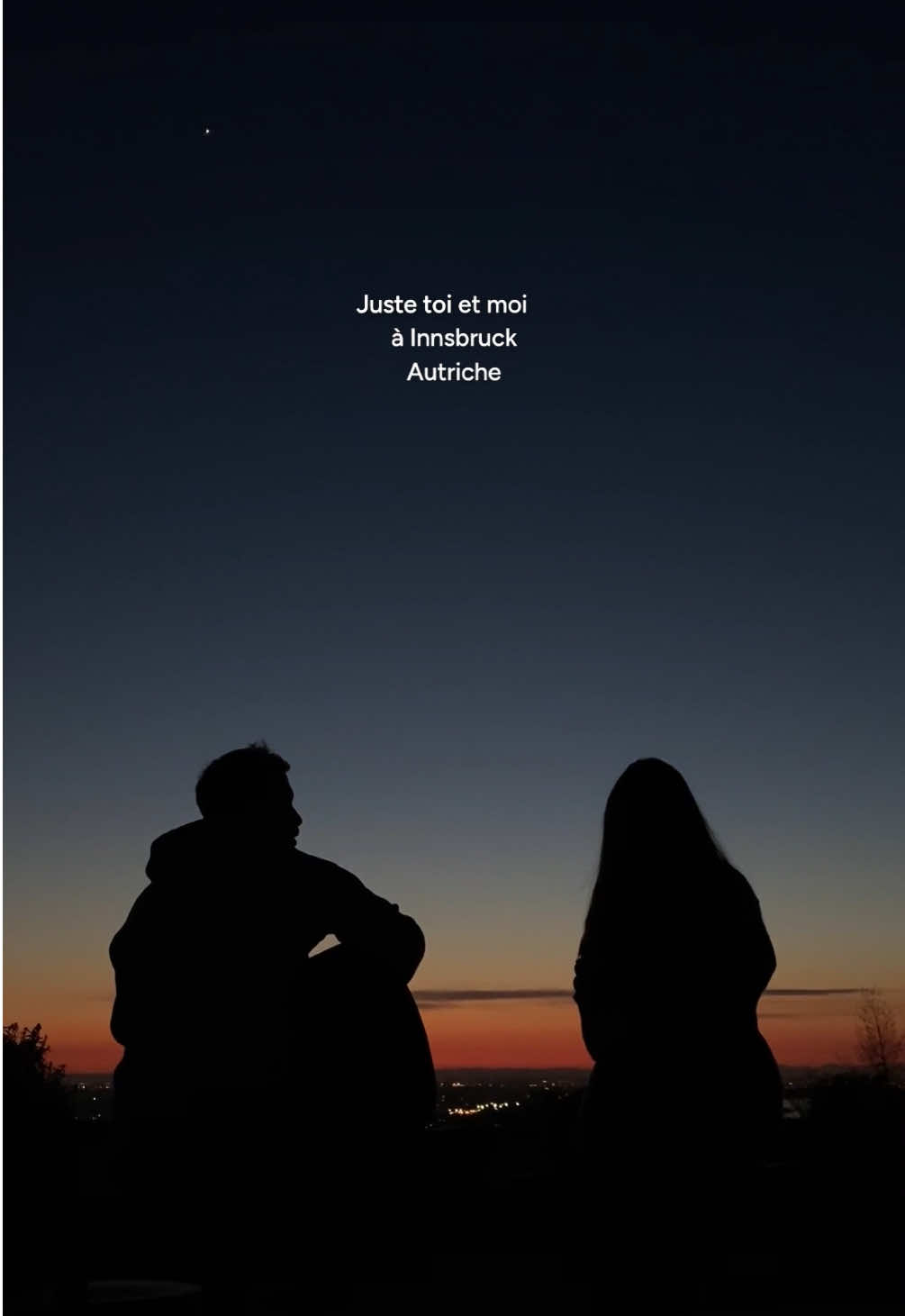 Juste toi, ta moitié et les étoiles… ✨ As-tu déjà admiré un ciel étoilé seul avec ton / ta partenaire ? Quel est le plus beau que tu as vu ? 🌌📍 Abonne-toi pour plus de contenu voyage 📲 #voyage #autriche #cielétoilé #etoiles #romantique     