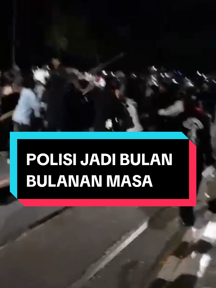 POLISI DI BUAT BULAN BULANAN MASA#demo #alunalunmagelang #basmikoruptor #viralvideo #basmikoruptor 