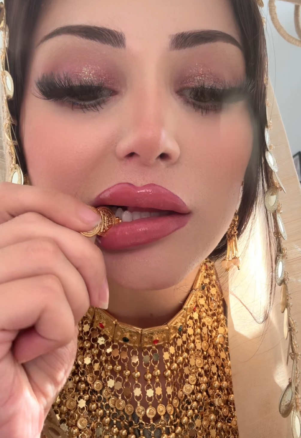 Awchhh #hijabigirl #hijabitiktok #browntiktok #arabtiktoks #romance 