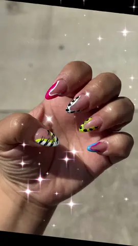 I’m becoming an almond nail girly! Don’t forget to book with the best @Damarisss 