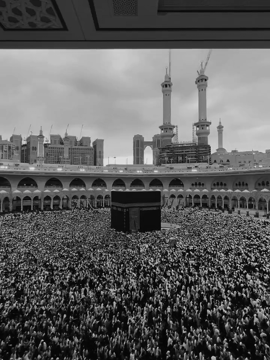 Ya Adheeman🥺🎧🖤 . .  #nasheed #darkedit #aestheticvideos #islamiccontent #islamicstatus 