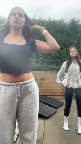 @𝒜´ 