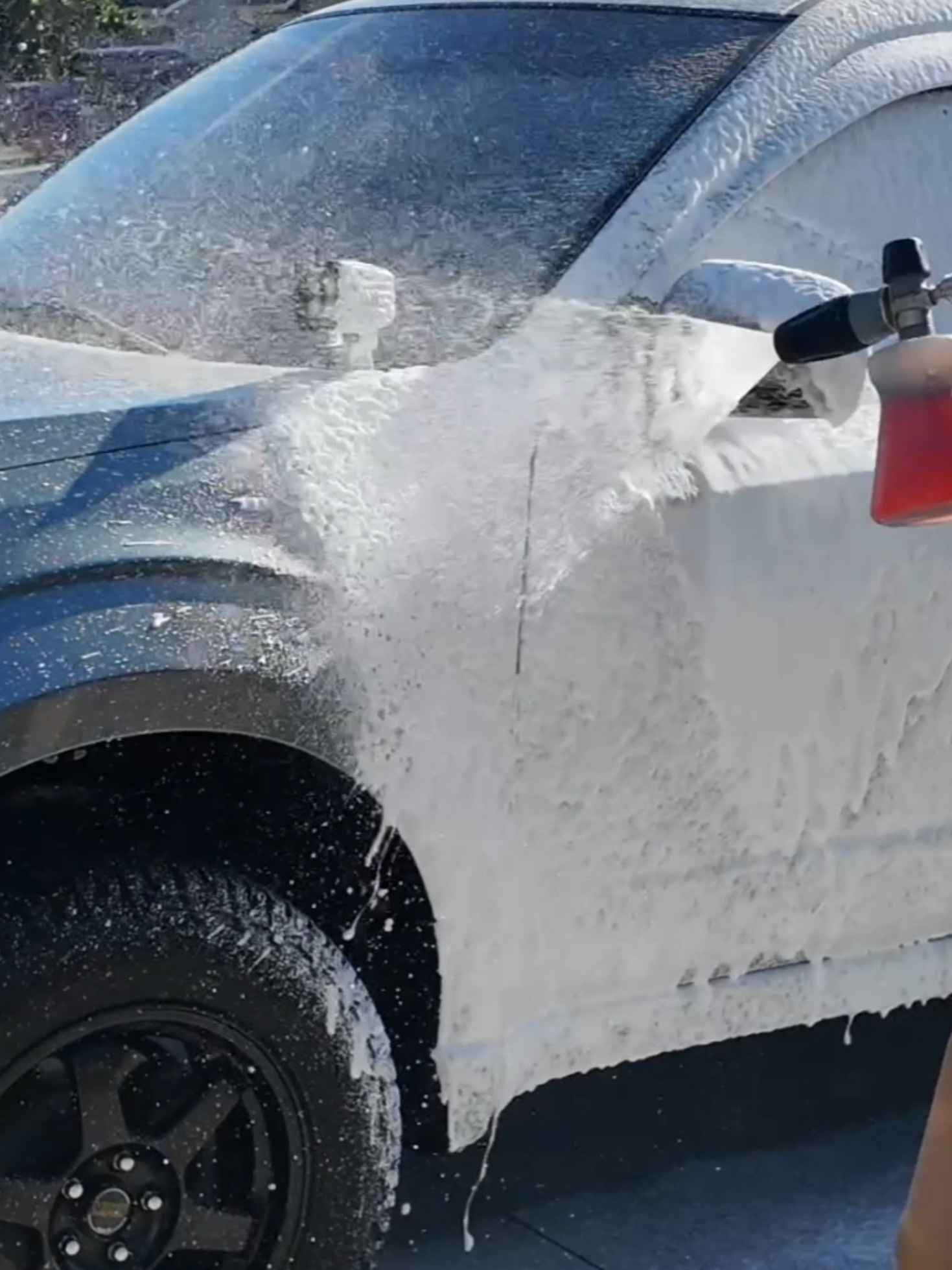 This foam is the BOMB! 💣 #detailing #carcleaning #autodetailing #fyp #trending #fypage