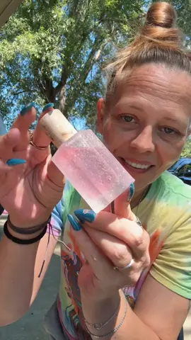 It smells soooooo good!!!! I love it- it smells like something I used all the time in middle school and high school- and it’s almost #nostalgic #smokeypeach #tiktokshop #cartworthy #cartworthy 