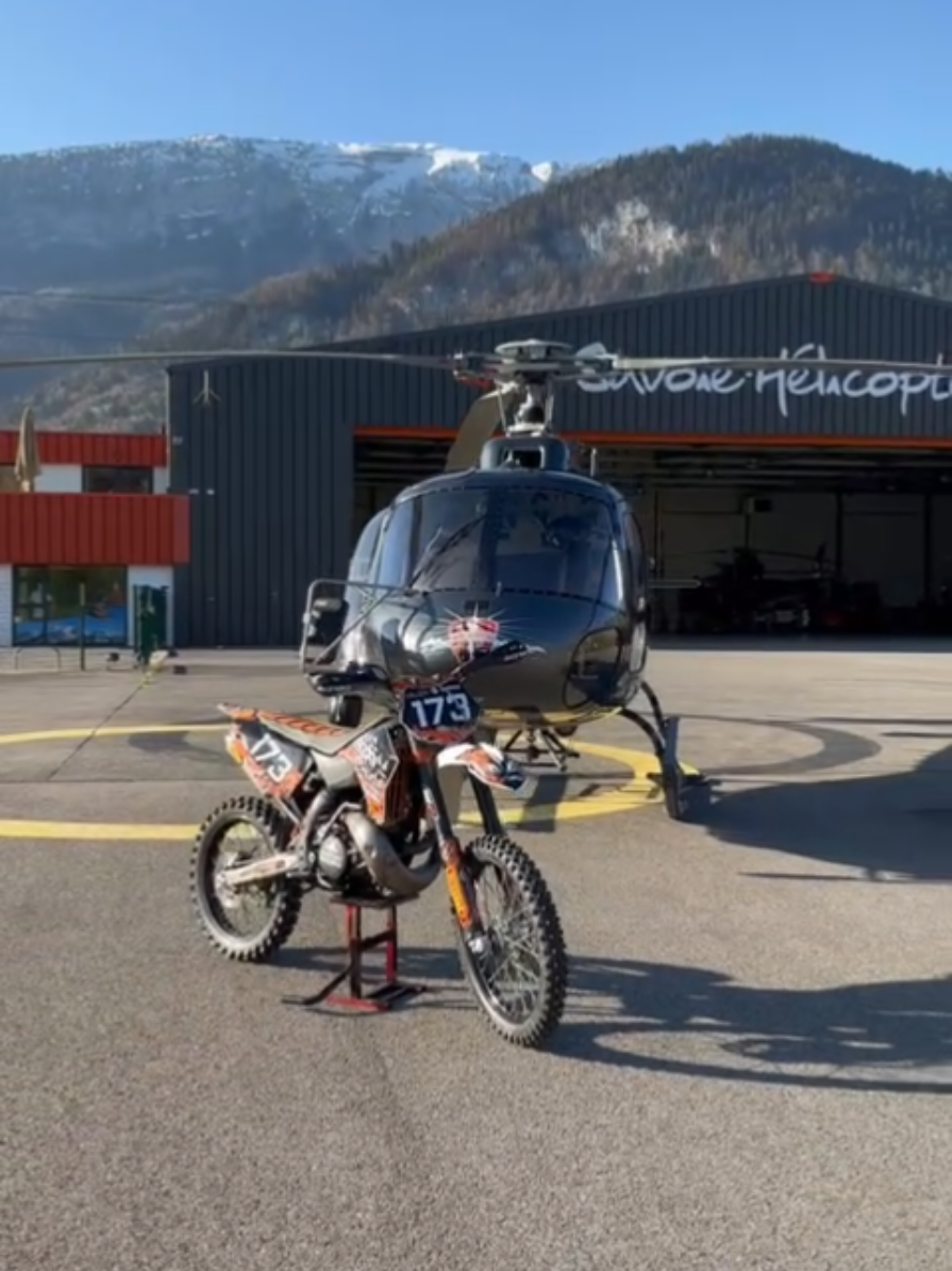 la moto ou l’helico ? #pourtoi #foryou #moto #enduromtb #pov 