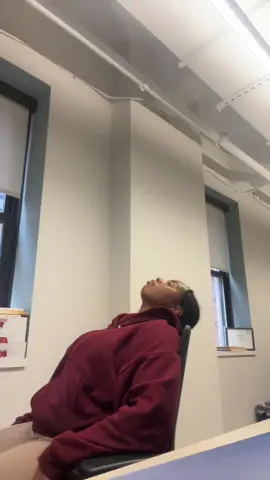 I sometimes do my job🤣 #fyp #foryou #worklife #9to5 #officejob 