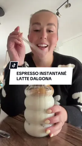 YUMMYYYY #coffeetiktok #coffeeaddict #cafe #dalgona #coffeelover 