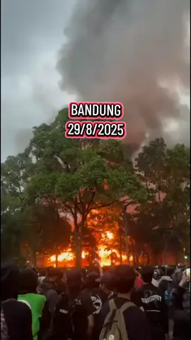 Apa kabar Indonesiaku #demo2025gedungdprmprri #demohariini #viraltiktok #fypシ゚ 