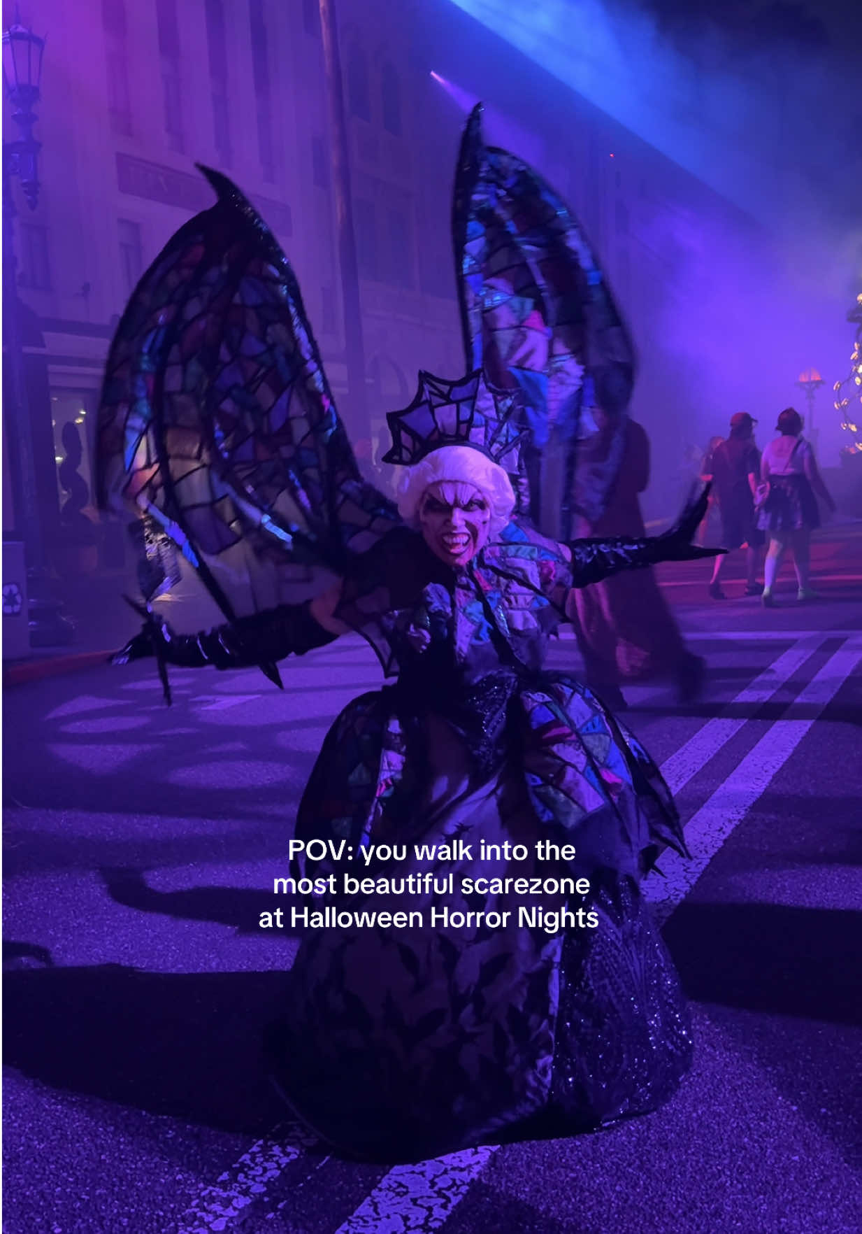 Masquerade: 10’s across the board!!! The music in this scarezone is perfect 😮‍💨  #universalorlando #UniversalStudiosFlorida #hhn34 #halloweenhorrornightsorlando #HalloweenHorrorNights @Universal Orlando Resort @Halloween Horror Nights