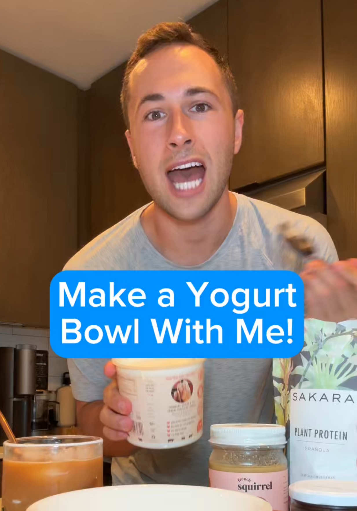 Make a Yogurt Bowl With Me! 🥣 Yogurt Bowl: @Painterland Sisters plain skyr yogurt @ShopFlavCity pumpkin spice latte protein @French Squirrel crunchy peanut butter @Smash Foods grape jam @Sakara Life plant protein granola @Oishii strawberries Coffee: @Primal Kitchen Foods cup @dangercoffee cold brew (homemade) @MALK Organics coconut milk