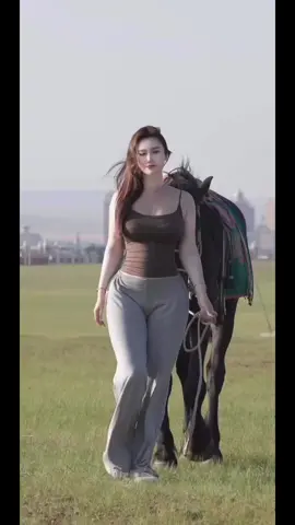 #xuhuong2025 #idoll #gaixinhtiktok #trending #ticktocksouthafrica #ticktockviral #quanaoquangchau #nhachaymoingay #viral @xu hướng 