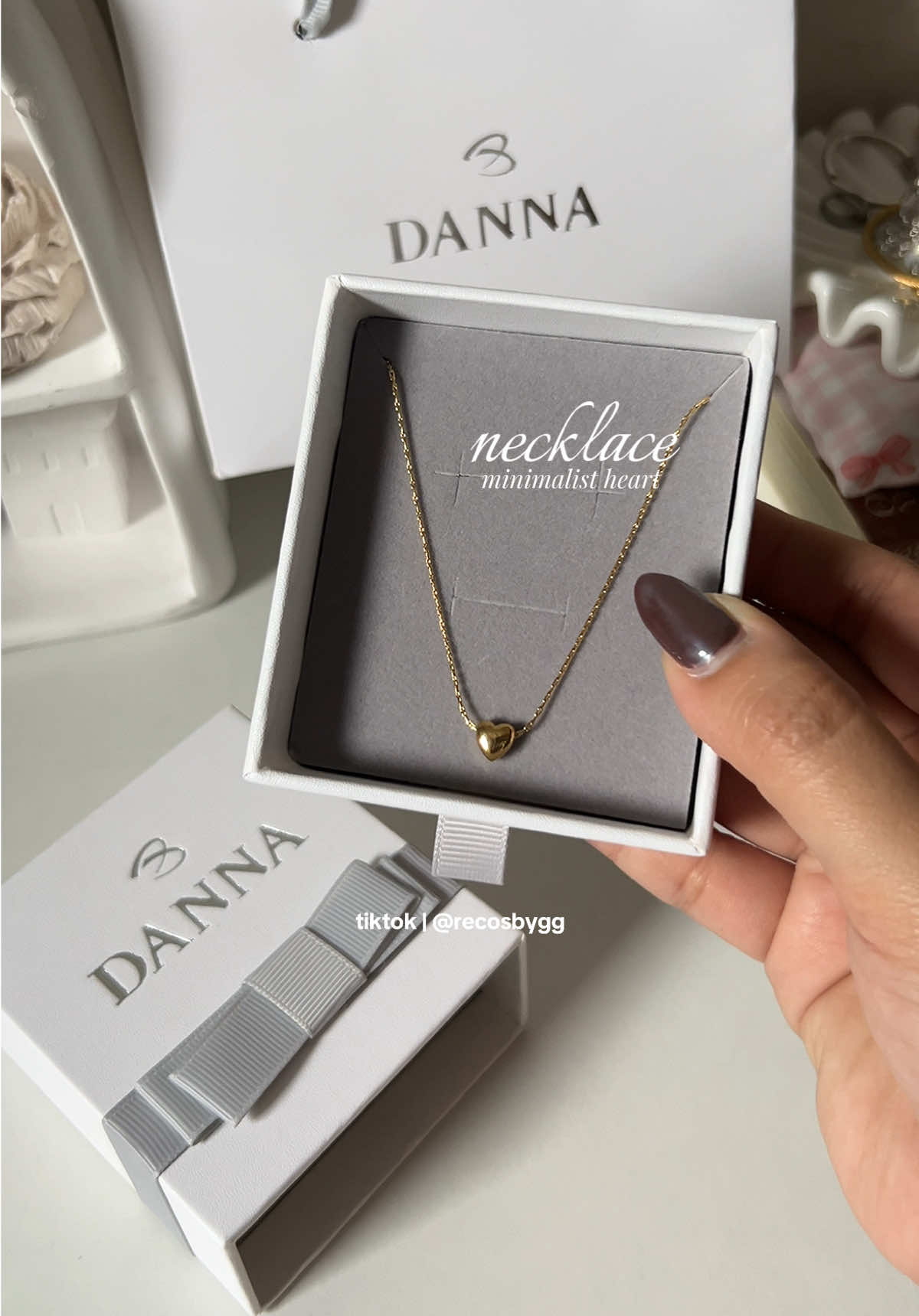gold plated stainless minimalist heart necklace recommendation 🫶🏻✨  #fashionaccessories #necklace #heartnecklace #giftideaforher #stainlessnecklace 
